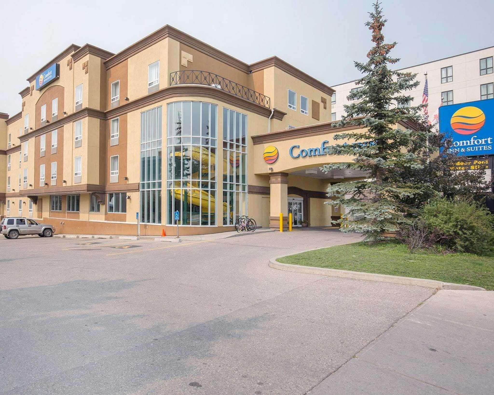 Comfort Inn & Suites University YYC Eksteriør billede
